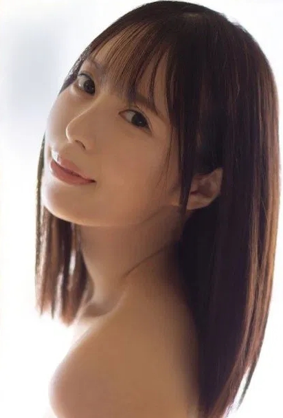 天马由衣(天馬ゆい)个人资料照片