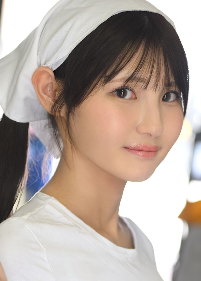 小泉枫(Koizumi Kaede)个人资料照片